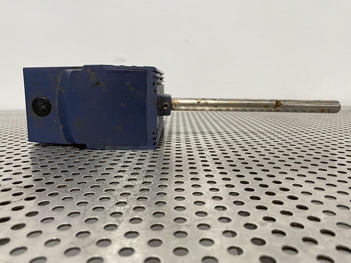 Used Waverly OS20 Overhead LED Digital Overhead Stirrer w/ Stand