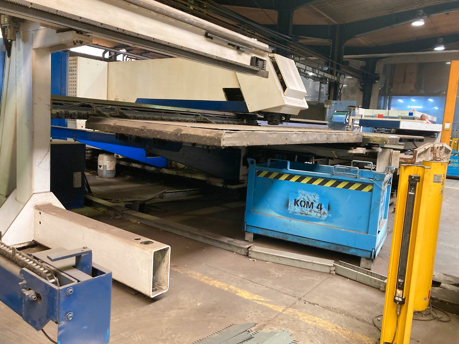 Used Trumpf TC 5000 R - 1600 - Punching Machine - 2005