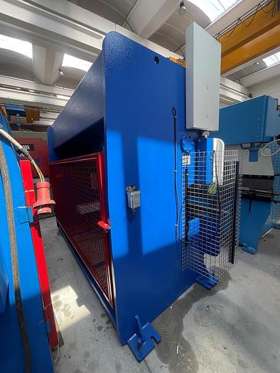 Usato PIEGATRICE SALA IDRAULICA  3050 X 70 TON