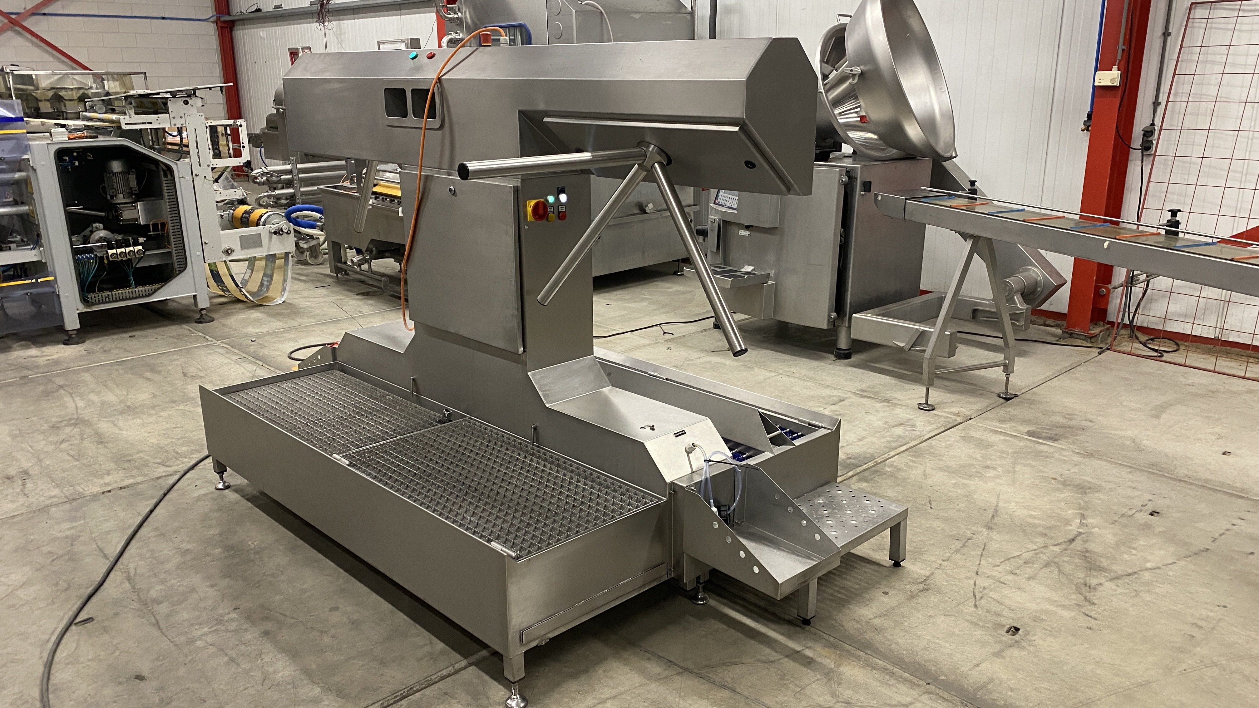 Used Cleancontrol Hygiene station