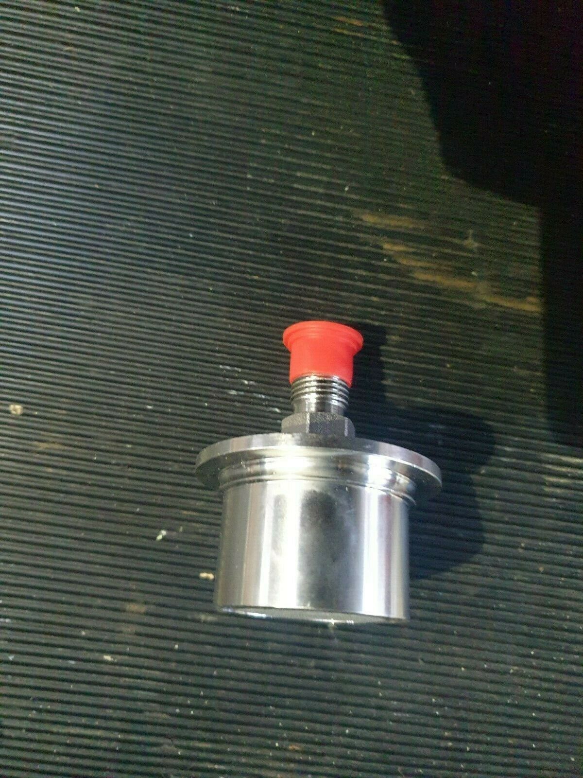 Used 19-053642-00 REV K gasshield Hi-Purity Gas Diffuser (rbd2.1b1)