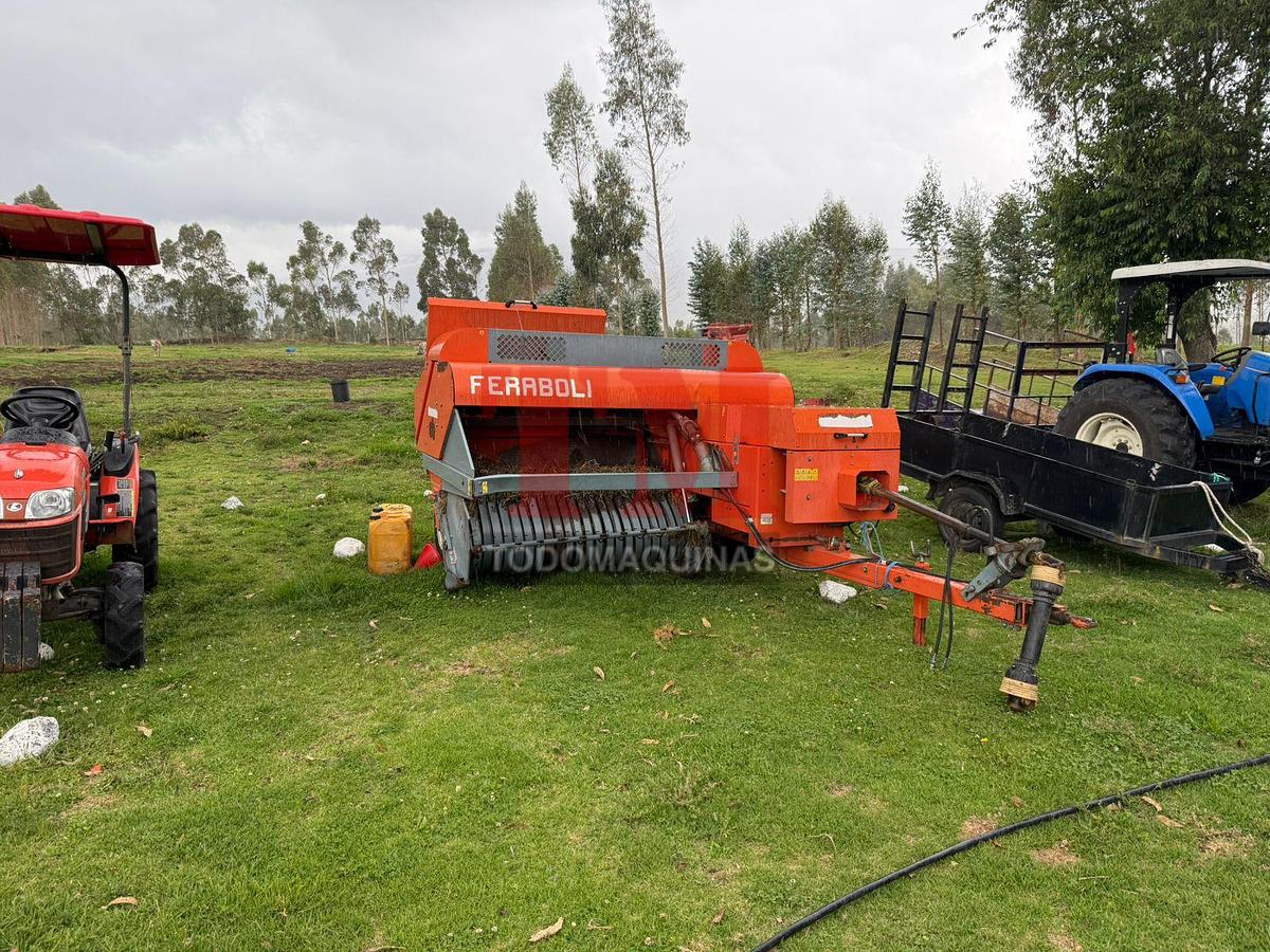 Usado Empacadora de pacas Feraboli