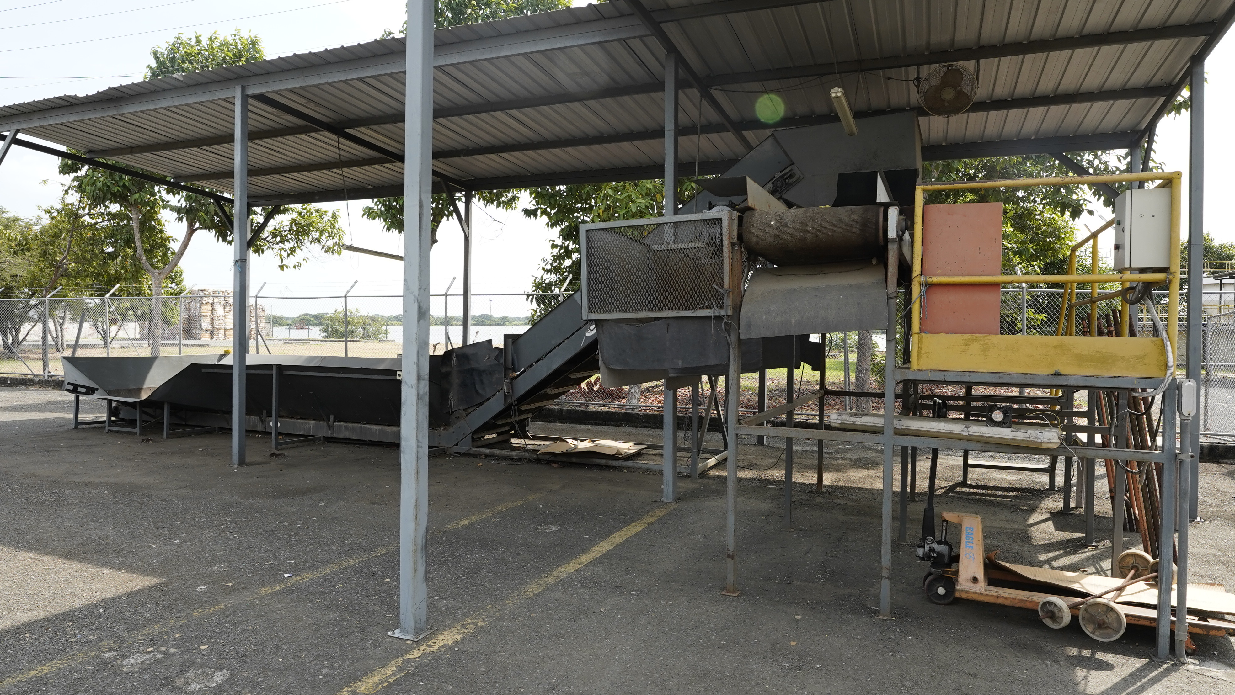 Usado PLANTA COMPLETA DE RECICLAJE DE PET EN VENTA | DAULE, ECUADOR