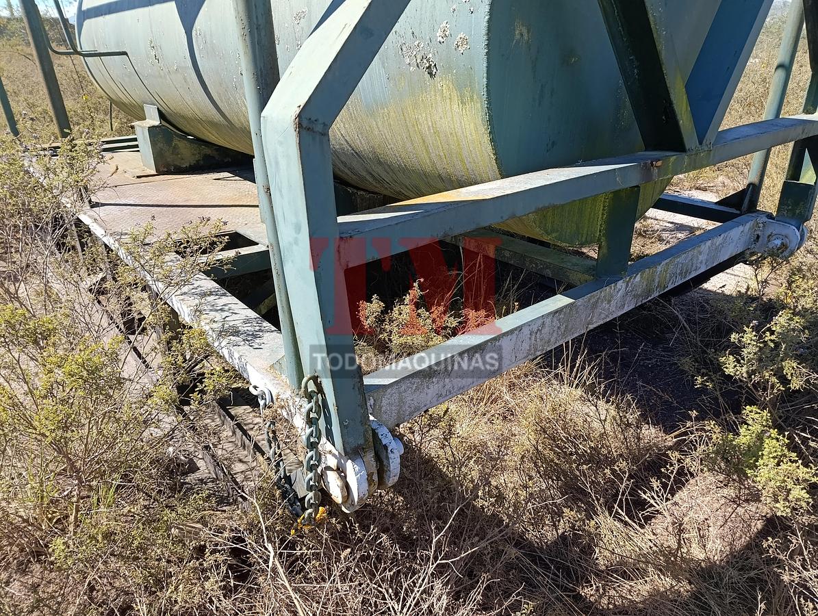 Usado TH-001 | TANQUE HORIZONTAL DE COMBUSTIBLE 1100 GALONES SOBRE SKID METÁLICO