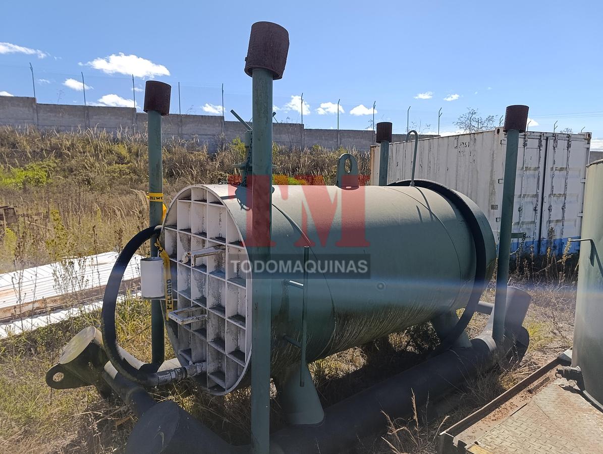 Usado TH-002 | TANQUE HORIZONTAL DE COMBUSTIBLE 700 GALONES SOBRE SKID METÁLICO