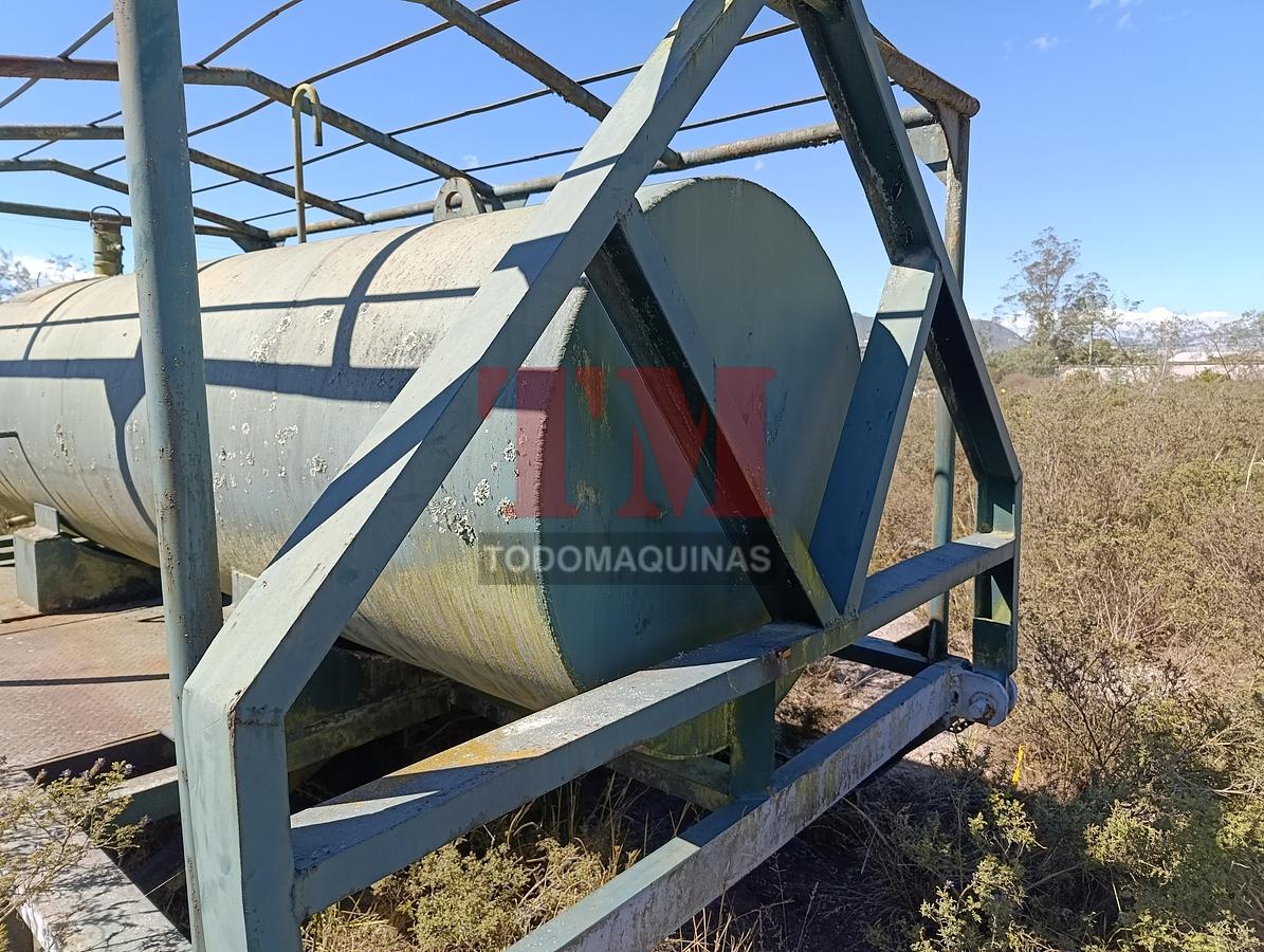 Usado TH-001 | TANQUE HORIZONTAL DE COMBUSTIBLE 1100 GALONES SOBRE SKID METÁLICO
