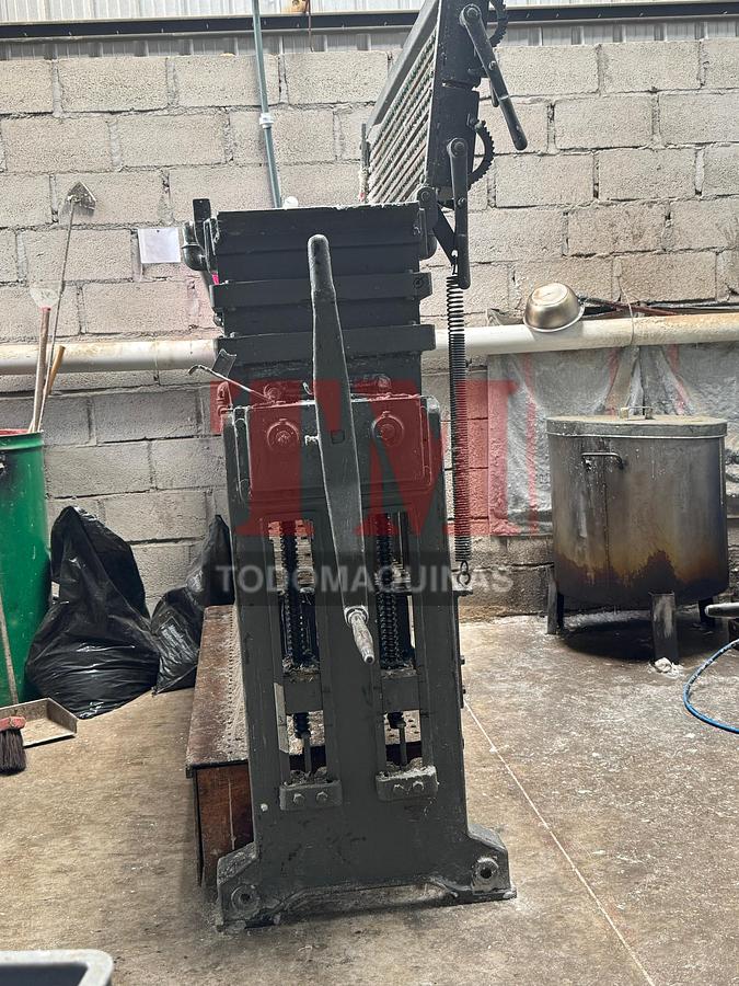 Usado Fábrica de velas