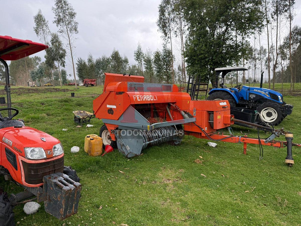 Usado Empacadora de pacas Feraboli