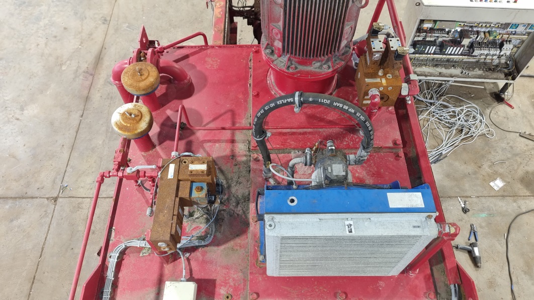 Used Paal Likon 275 D, Presskraft 80 t, Baujahr 2002 mit Trichter und Drahtzugstation