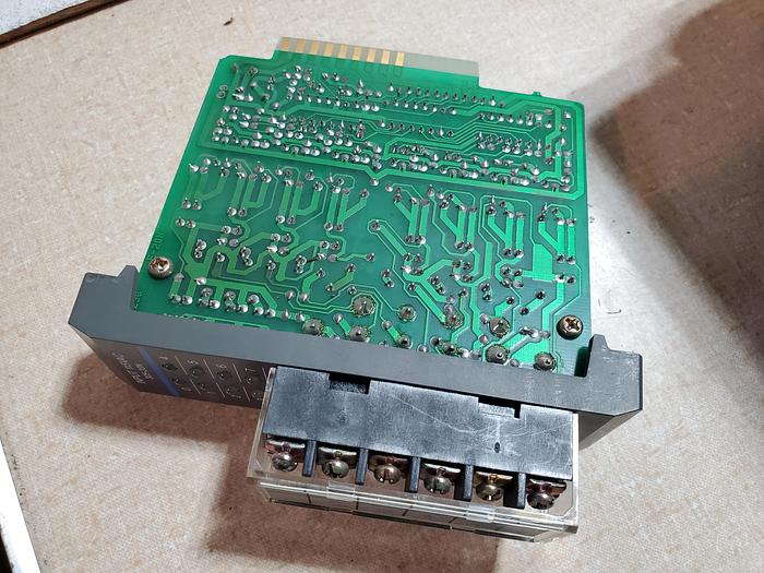 Used Siemens Simatic Ti305, Programmable Controller , 115/230 V Ac In, 24 V Dc Out (BRC2)