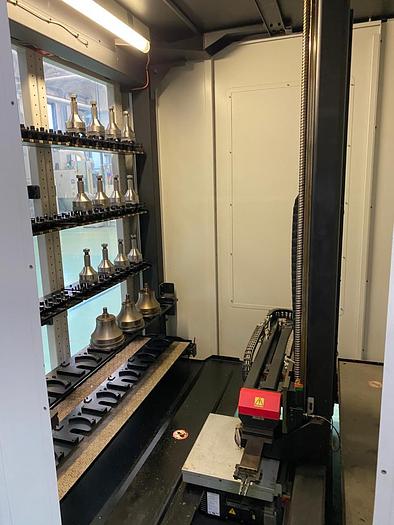 Usato CENTRO DI LAVORO A 5 ASSI MAZAK VARIAXIS 500/5X