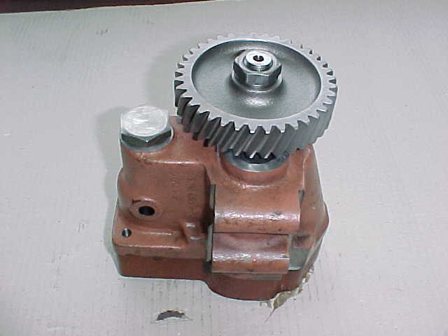 Used LUBE OIL PUMP DEUTZ BA12M816