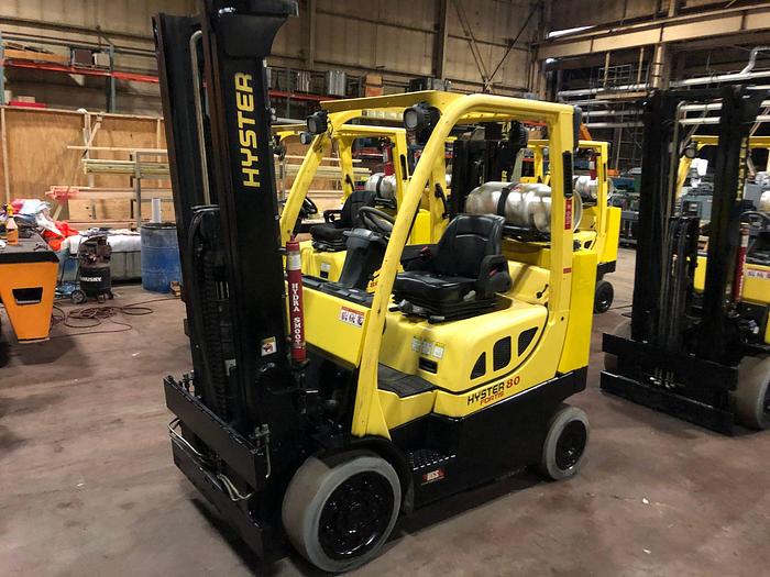 Used 8,000 POUND HYSTER MODEL S80FTBCS MFG. 2014 TWO STAGE MAST