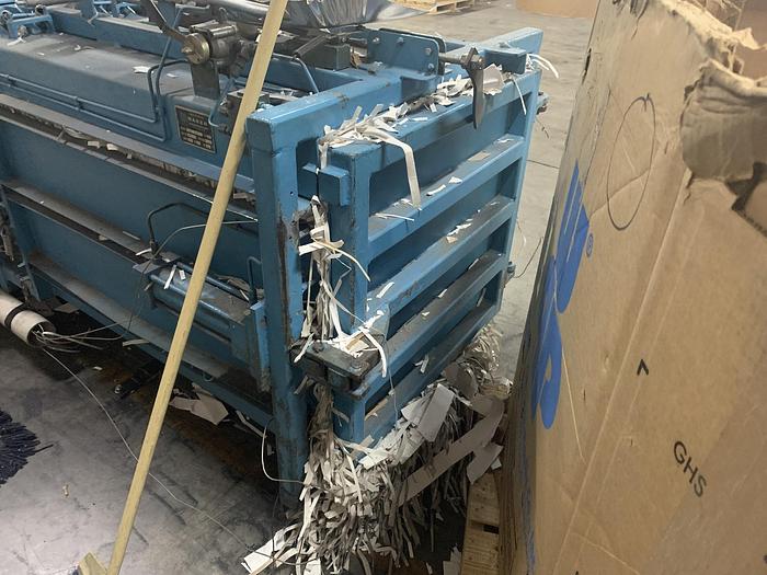 Used MAREN MODEL 423 281 HORIZONTAL CLOSED DOOR BALER -  PENDING SALE