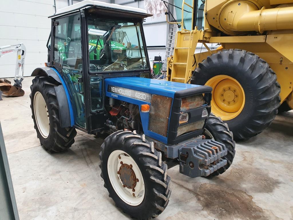 Used New Holland 4230 4wd Orchard Tractor