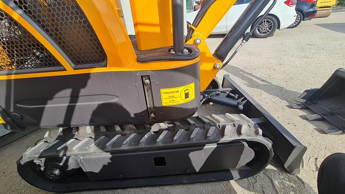 2022 Mini Excavator XN08 - 880 kg.