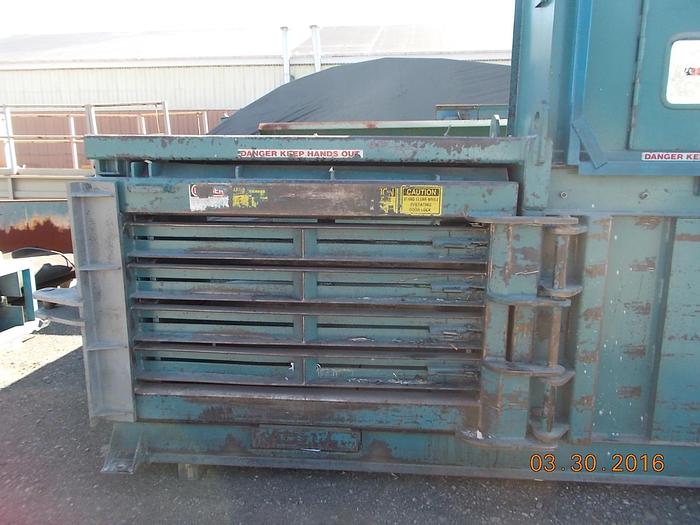 Used MARATHON HORIZONTAL SIDE EJECT BALER MDL SE-503042-720; 20 HP; 7" BORE CYLINDER