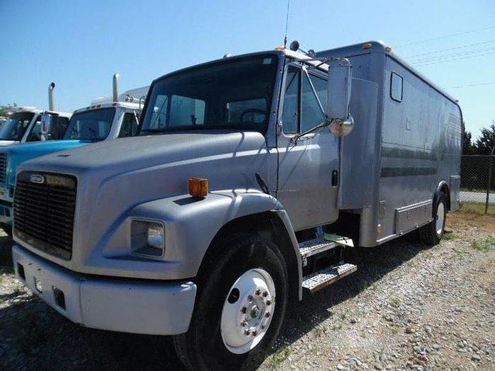 Used 1997 Freightliner Gearheart wireline