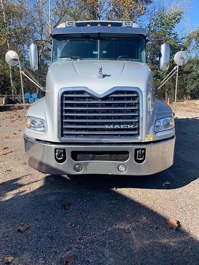 Used 2013 MACK CXU613