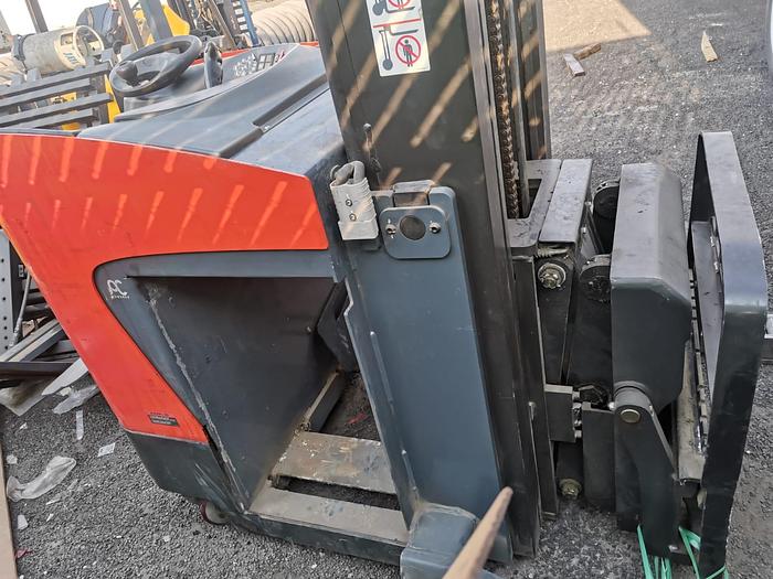 Usado Montacargas Toyota modelo 8BDRU15