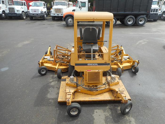 2001 EXCEL 4600- Stock #: 8584