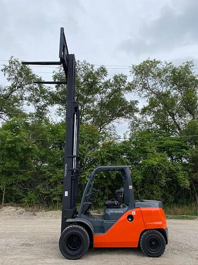 Used 2015 TOYOTA 8FD45U