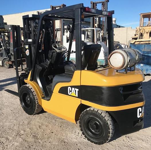 Used 2004 Cat P6000 Forklift