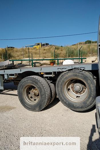 Used 1993 SCANIA P93 H 250 6X2 air con flatbed truck