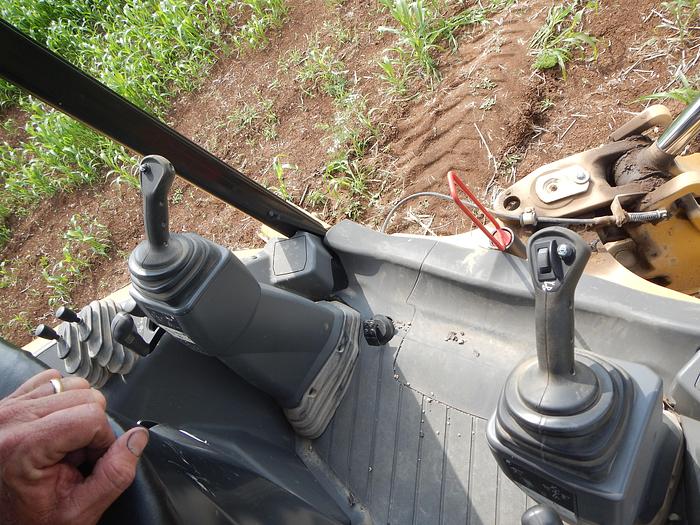 Used 2018 Caterpillar 420F2-IT