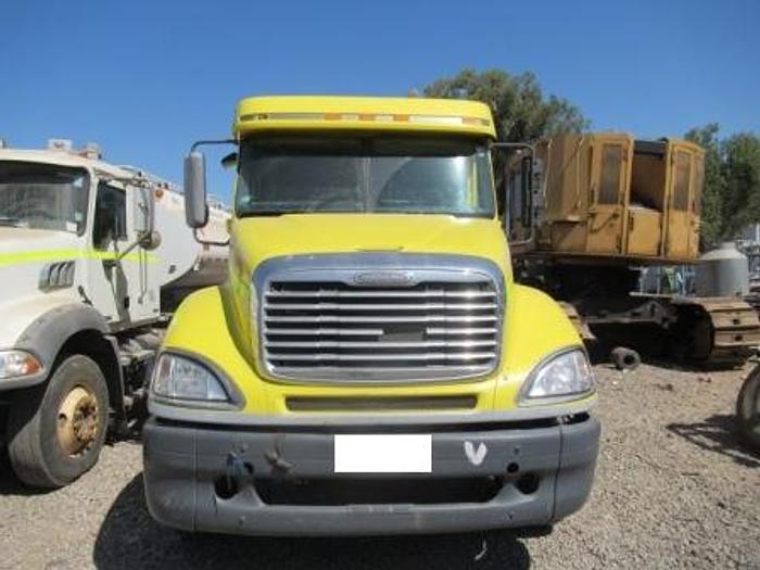 2013 FREIGHTLINER CL 120