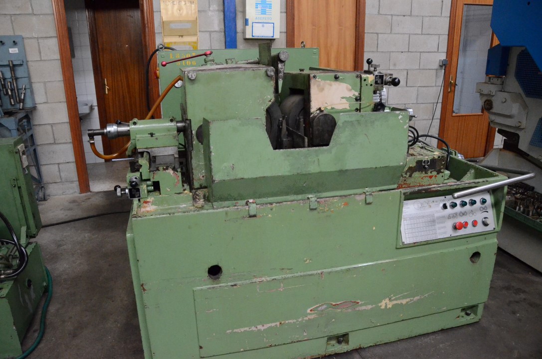 Used ESTARTA 320 Centerless Grinder # 4396