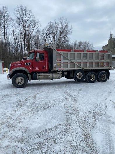 Used 2012 MACK GU713