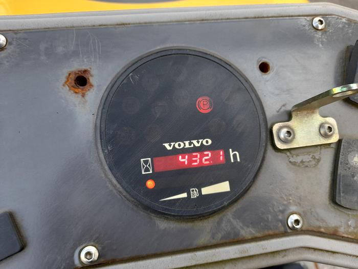 Used 2015 Volvo DD25W