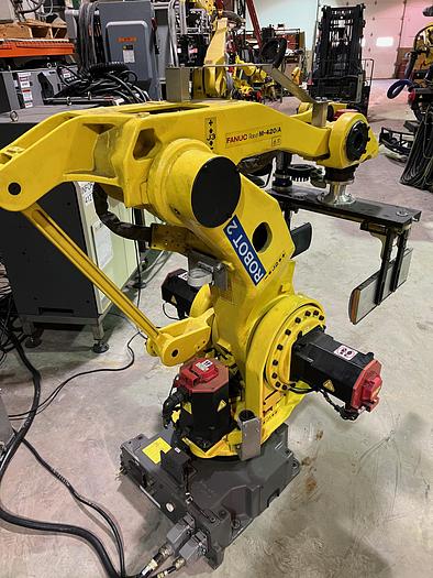 Used FANUC M-410iA ROBOT WITH R30iA CONTROLLER, TESTED AND CLEANED