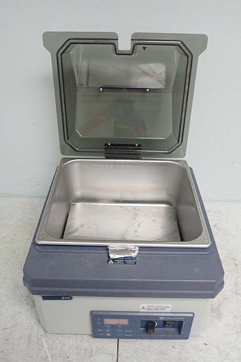 Used Fisher Scientific 15-462-10 Isotemp 210 Heated Water Bath with Lid