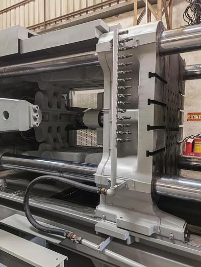 Used TOYO 800T Model BD-800V4-N Die Casting Machine