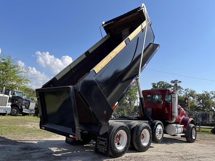 Used 2009 Kenworth W900 Tri-Axle Dump truck
