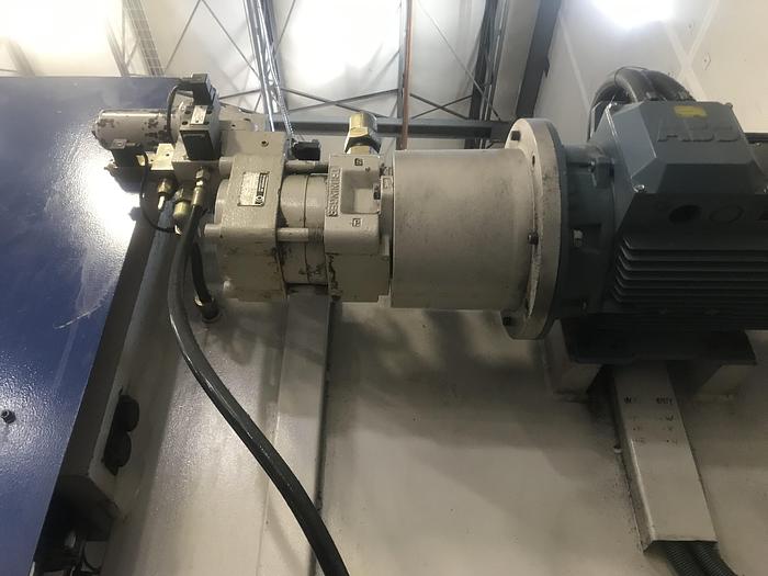 Used 2003 400 Ton Beyeler CNC Hydraulic Press Brake