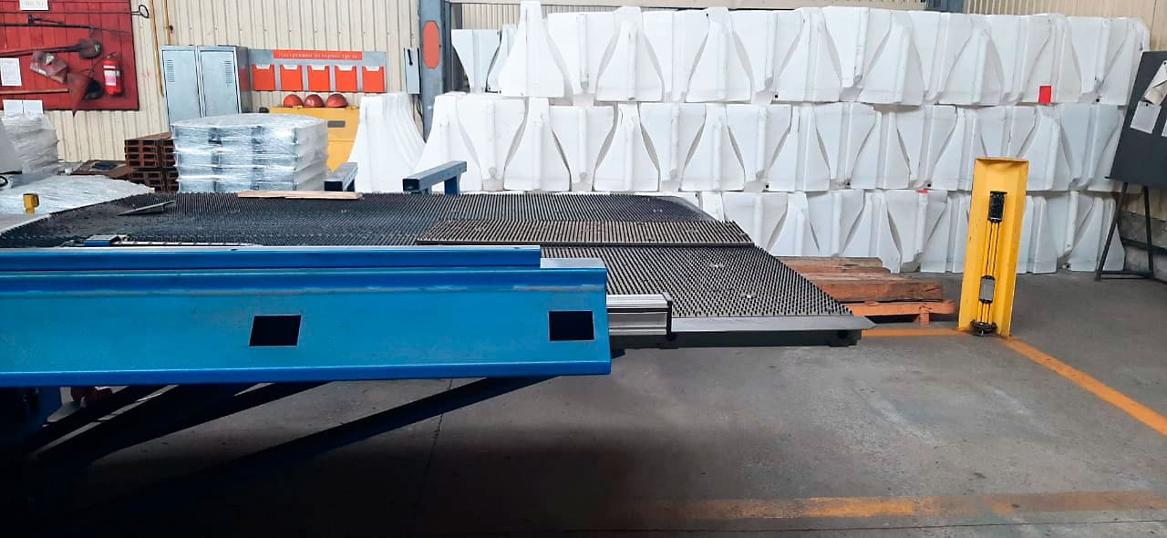 Used Boschert Tri 1250 Rotation -  Turret punching machine - 2018