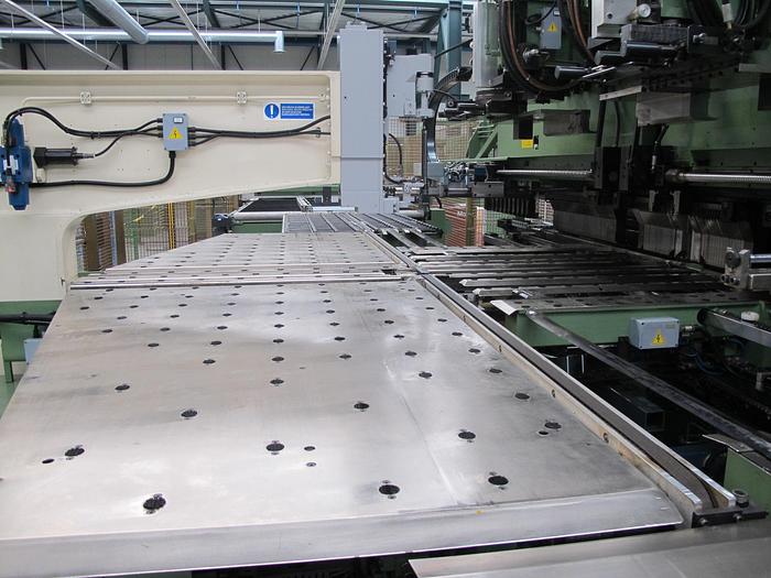 Used Finn-Power & Salvagnini   Panel Benders...  (Used)