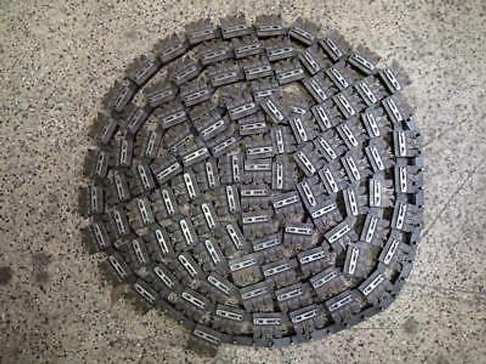 Universal Instruments Radial 5 20-station component transport chain