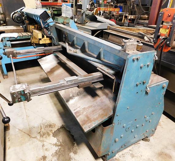 Used Roper Whitney 52" x 12ga Mechanical Shear 5212 for Sale in Orange