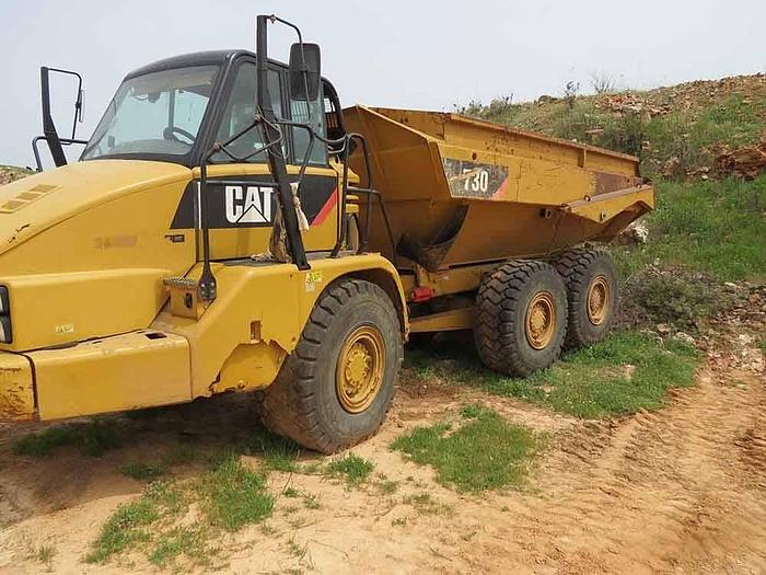 Used 2013 CATERPILLAR 730