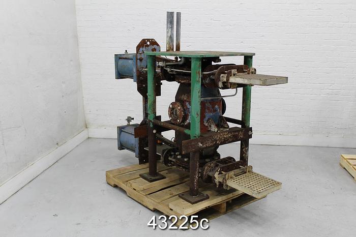 Used Black Clawson High Density Cleaner Base with Gritpot #43225