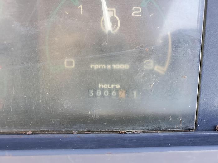 Used 1998 CASE 570L XT