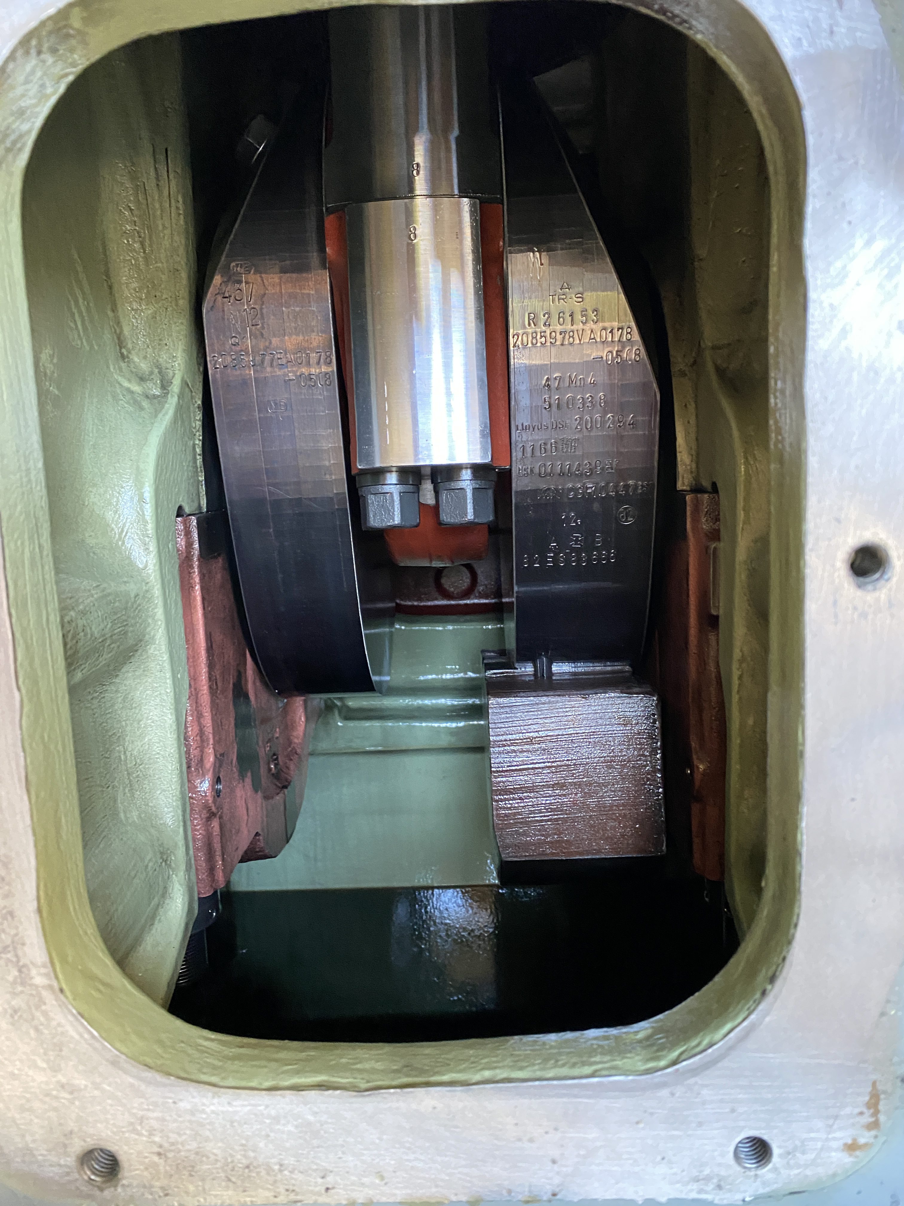 Used DEUTZ BV8M628 / PILLER 1600KVA