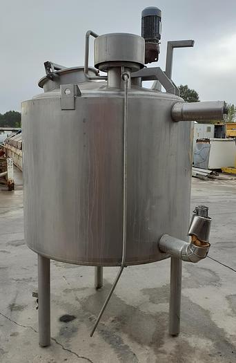 Usado Depósito de inox de 1000 L com misturador