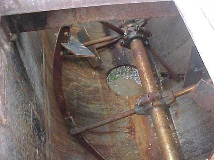 Used Mixer, Ribbon, 100 CF, C/st, Jkt, 15 PSI, 25 HP #D737105