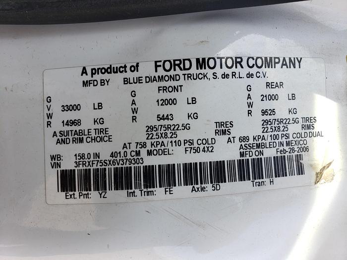 Used Ready to work NICE! 2006 Ford F750 4x4 with Terex TL50 HI- Ranger Bucket Truck