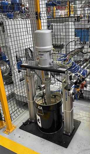 Pompa pneumatica con paranco estrusione MONOCOLONNA per fusti lt.30